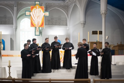 Благотворительный концерт в поддержку Сергиевского института Благотворительный концерт в поддержку Сергиевского института