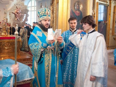 Епископ Гатчинский Амвросий совершил диаконскую хиротонию Александра Зиновкина Епископ Гатчинский Амвросий совершил диаконскую хиротонию Александра Зиновкина