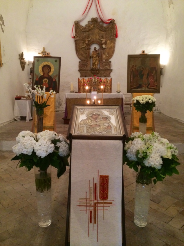 Воскресная литургия в Сен-Тропе