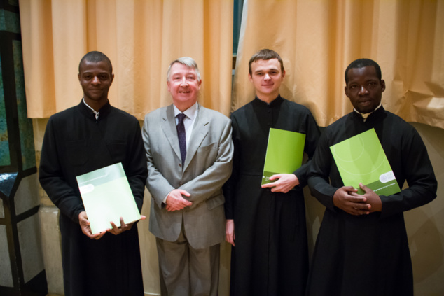 Трое учащихся семинарии получили диплом «Религия, светскость и межкультурное сотрудничество»