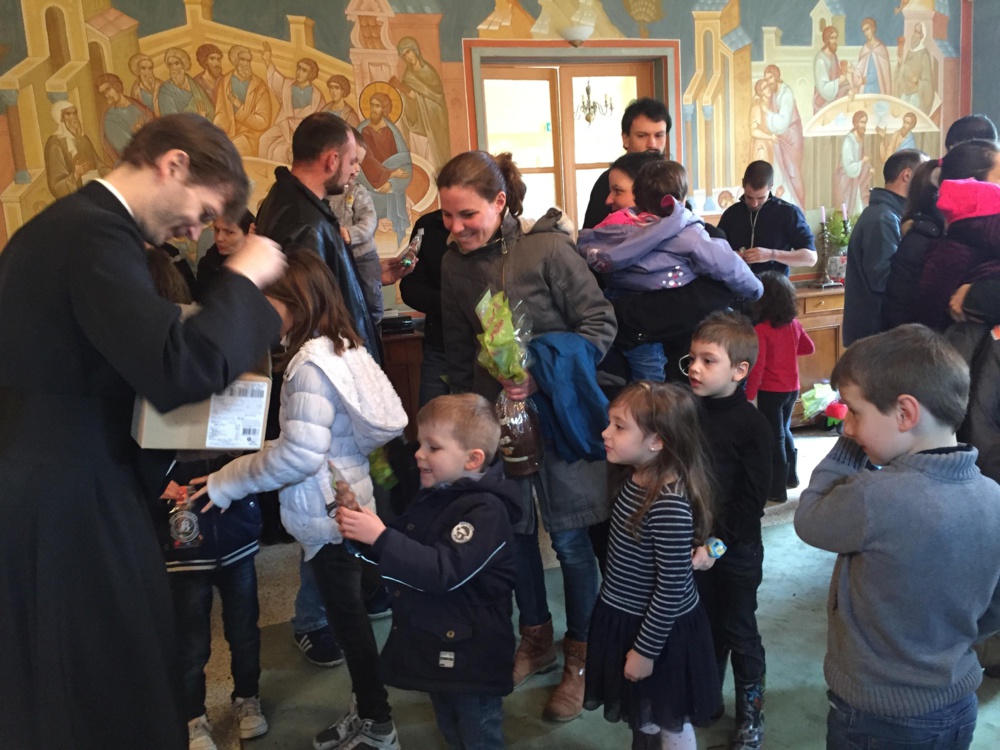 Пасхальный праздник в семинарии для семей пожарников-спасателей Пасхальный праздник в семинарии для семей пожарников-спасателей