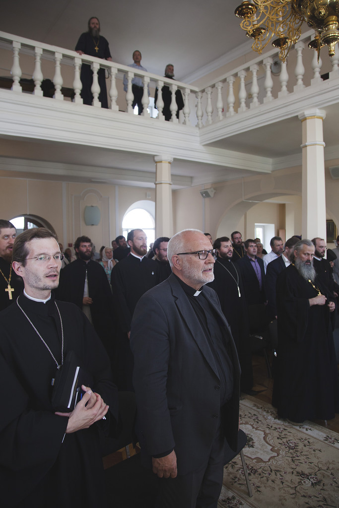 О некоторых особенностях православного свидетельства в Западной Европе О некоторых особенностях православного свидетельства в Западной Европе