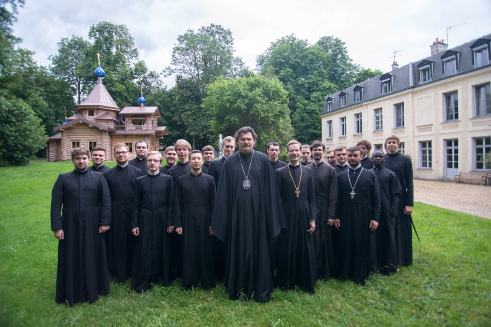 Окончание учебного года в семинарии Окончание учебного года в семинарии