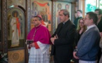 Архиепископ Руанский и четыре священника Парижской епархии присутствовали на вечерне Пасхи